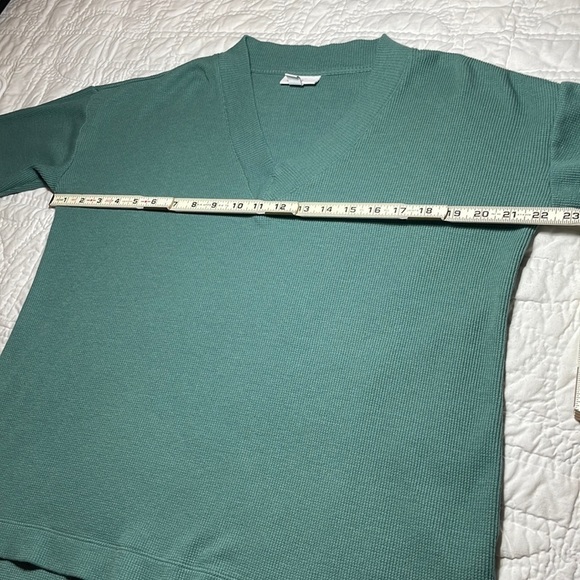 J Jill Waffle Knit High Low Lightweight Longsleeve V Neck Tunic Flowy M - Picture 8 of 10